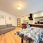 Rynek For 8 People By Bookinghost Breslau