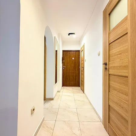 Apartment Rynek For 8 People By Bookinghost *