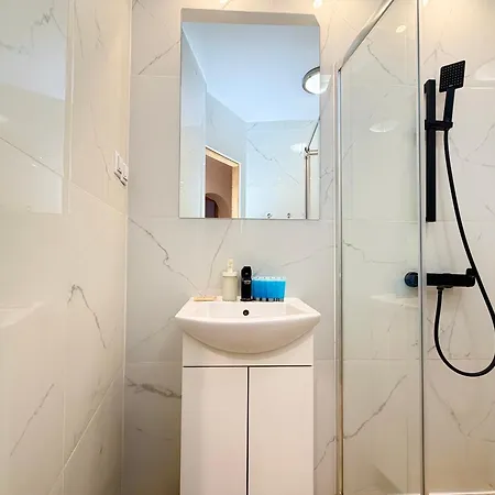 Rynek For 8 People By Bookinghost * Wroclaw