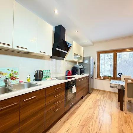 Apartment Rynek For 8 People By Bookinghost Wroclaw