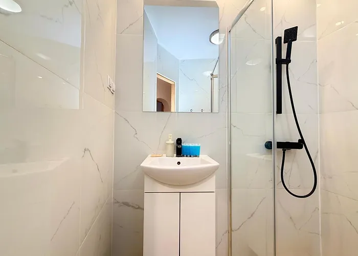 Rynek For 8 People By Bookinghost * Wroclaw