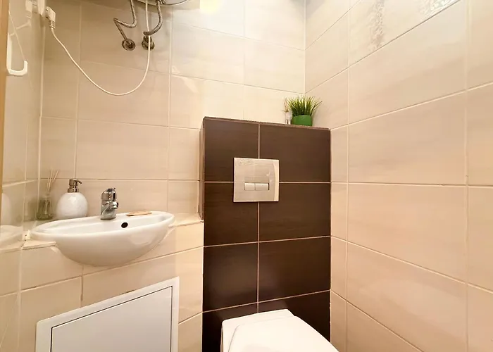 Rynek For 8 People By Bookinghost * Wroclaw