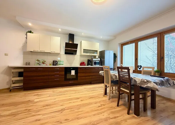 Rynek For 8 People By Bookinghost * Wroclaw